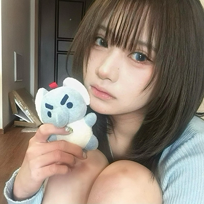 王**